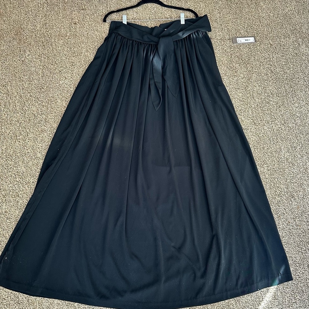 NY&CO EVA MENDES Collection Long Black Tie Front Skirt